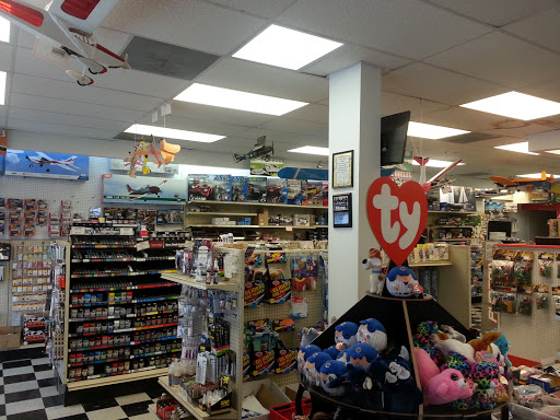 Hobby Store «Chicagoland Toys and Hobbies», reviews and photos, 6017 N Northwest Hwy, Chicago, IL 60631, USA