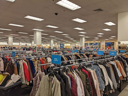 Department Store «Nordstrom Rack The Gallery At Westbury Plaza», reviews and photos, 1040 Old Country Rd, Garden City, NY 11530, USA