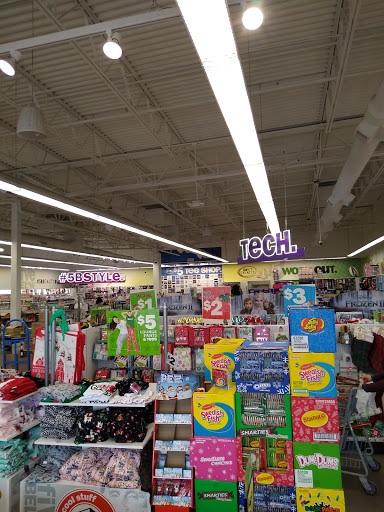 Variety Store «Five Below», reviews and photos, 9520 Village Pl Blvd, Brighton, MI 48116, USA