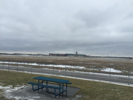 Tourist Attraction «Gerald R. Ford International Airport Viewing Area», reviews and photos, 4910 Kraft Ave SE, Grand Rapids, MI 49512, USA