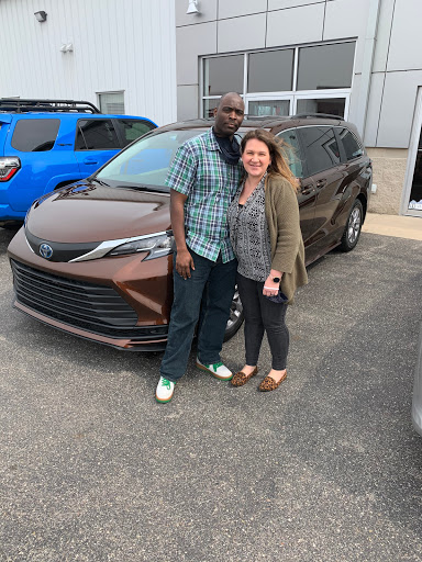 Car Dealer «Toyota of Warsaw», reviews and photos, 448 W 250 N, Warsaw, IN 46582, USA