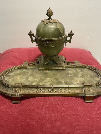 Thrift Store «Tambourine Resale Shop», reviews and photos, 1619 10th Ave, Vero Beach, FL 32960, USA