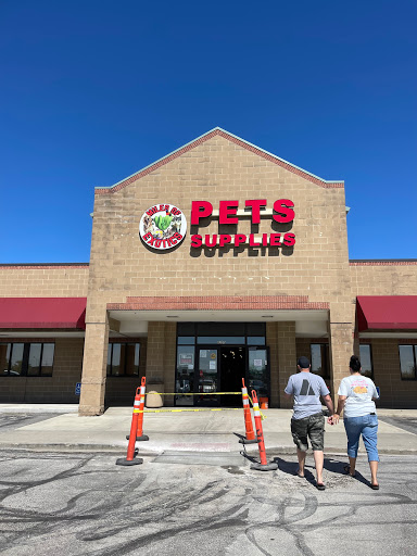 Miles of Exotics, 8350 N Broadway, Kansas City, MO 64118, USA, 