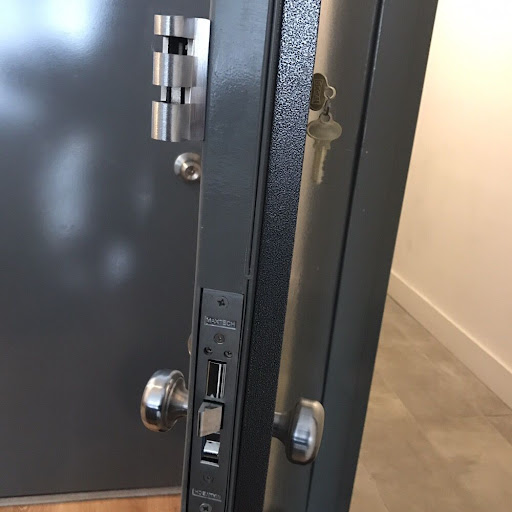 Key Duplication Service «Graham Locksmith», reviews and photos, 281 Graham Ave, Brooklyn, NY 11211, USA