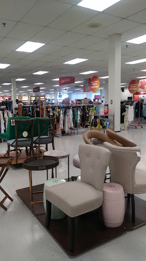 Department Store «T.J. Maxx», reviews and photos, 1101 Woodland Rd, Wyomissing, PA 19610, USA