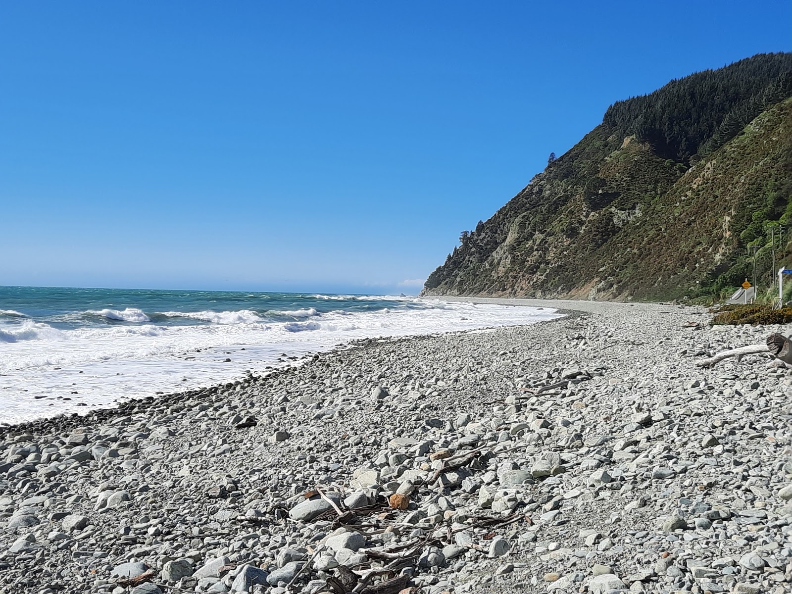 Fotografija Glenduan Beach II z sivi kamenček površino