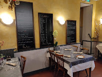 Atmosphère du Restaurant français Le Vieux Chaudron à Ormoy-la-Rivière - n°15