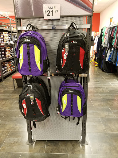 Outlet Mall «Tanger Outlet National Harbor», reviews and photos, 6800 Oxon Hill Rd, Oxon Hill, MD 20745, USA