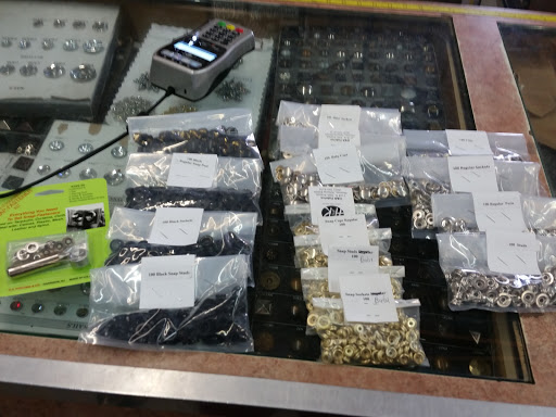 Fabric Store «H & R Fabrics - Home and Recreational Fabrics», reviews and photos, 1118 N 35th Ave, Phoenix, AZ 85009, USA