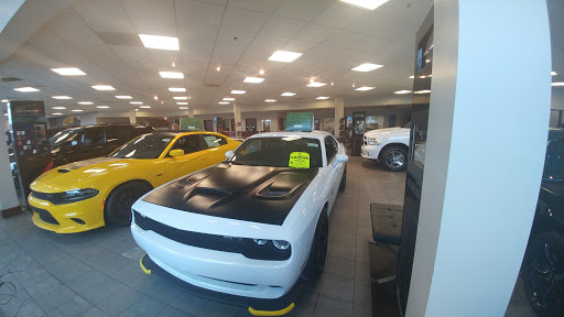 Chrysler Dealer «Rochester Hills Chrysler Jeep Dodge Ram», reviews and photos, 1301 S Rochester Rd, Rochester, MI 48307, USA