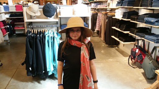 Clothing Store «L.L. Bean», reviews and photos, 1 Ridge Hill Boulevard, Yonkers, NY 10710, USA