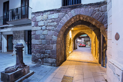 Hotel Avenida - Avinguda de Pau Clarís, 24, 25700 La Seu d,Urgell, Lleida, Spain