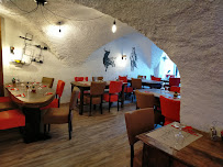 Atmosphère du Restaurant La Taverne de Papy à Saint-Crepin - n°1