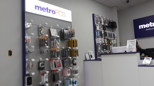 Cell Phone Store «MetroPCS Authorized Dealer», reviews and photos, 37041 Gratiot Ave, Charter Twp of Clinton, MI 48036, USA