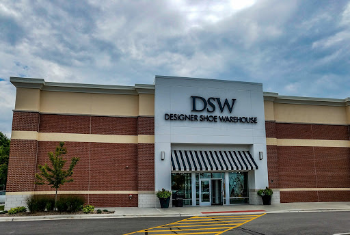 Shoe Store «DSW Designer Shoe Warehouse», reviews and photos, 2601 Plainfield Rd b, Joliet, IL 60435, USA