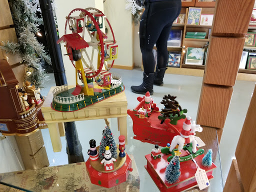 Gift Shop «Sleighbells Of Sherwood (Seasonal Business Open July1-December 23)», reviews and photos, 23855 SW 195th Pl, Sherwood, OR 97140, USA