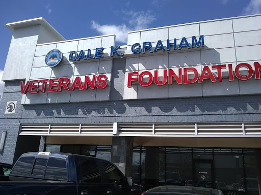 Shopping Mall «Robinson Crossing Shopping Center», reviews and photos, 1236 N Interstate Dr, Norman, OK 73072, USA