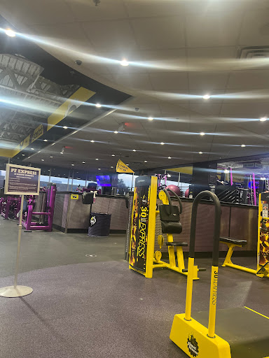 Gym «Planet Fitness», reviews and photos, 819 E Pioneer Pkwy, Arlington, TX 76010, USA