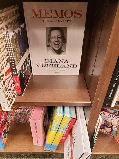 Book Store «Barnes & Noble», reviews and photos, 2900 Peachtree Rd NW #310, Atlanta, GA 30305, USA