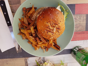 Photo n°165 de Entre Nous Plats cuisinés tacos burgers panini salades soirées privatives Fréjus à Fréjus ()