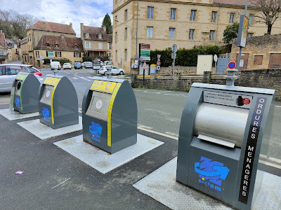 Poubelles de tri sélectif à Sarlat-la-Canéda