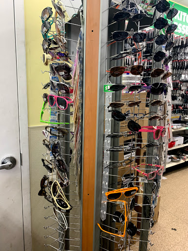 Dollar Store «Dollar Tree», reviews and photos, 21450 Jamaica Ave, Queens Village, NY 11428, USA