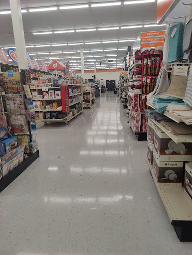 Discount Store «Big Lots», reviews and photos, 1731 Ritchie Station Ct, Capitol Heights, MD 20743, USA