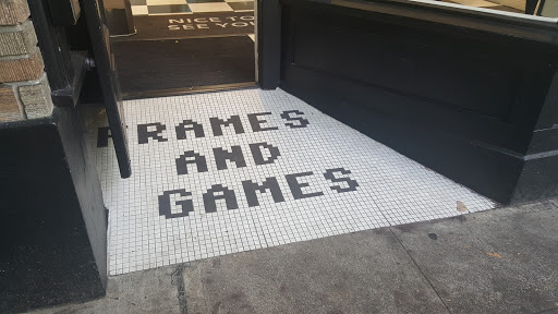 Optician «Warby Parker Annex», reviews and photos, 817 NW 23rd Ave, Portland, OR 97210, USA