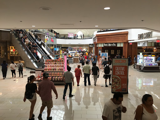 Shopping Mall «Glendale Galleria», reviews and photos, 100 W Broadway, Glendale, CA 91210, USA