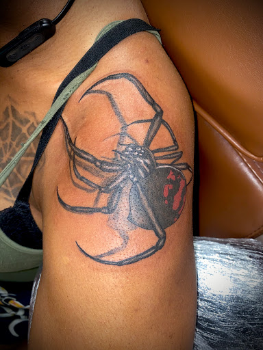 Explore straight line tattoo ideas, creative tattoo ideas in Hollywood, available at Major Ink Studios