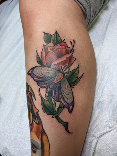 Tattoo Shop «Golden Rule Tattoo and Body Piercing», reviews and photos, 10406 Silverdale Way NW b103, Silverdale, WA 98383, USA