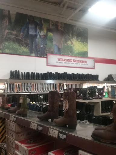 Home Improvement Store «Tractor Supply Co.», reviews and photos, 3350 N Central Expy, McKinney, TX 75071, USA