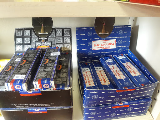 Gift Shop «Tibetan Himalayan Gift Shop», reviews and photos, 746 E Chatham St b, Cary, NC 27511, USA