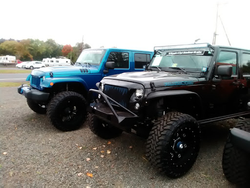 Car Dealer «Dealers Trade Outlet», reviews and photos, 16327 Lee Hwy, Gainesville, VA 20155, USA