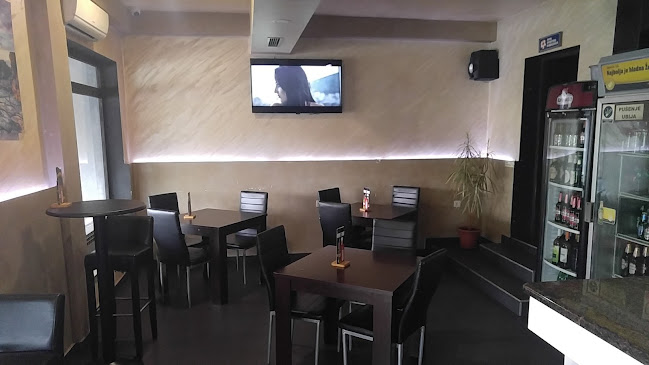 Caffe Bar "Montana" - Kafić