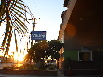 Valley Inn and Suite