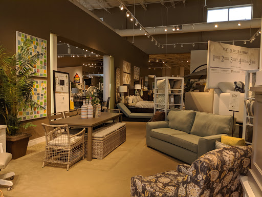 Furniture Store «City Furniture Boca Raton», reviews and photos, 3350 Airport Rd, Boca Raton, FL 33431, USA