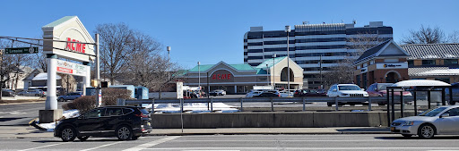 Grocery Store «ACME Markets», reviews and photos, 2160 Lemoine Ave, Fort Lee, NJ 07024, USA