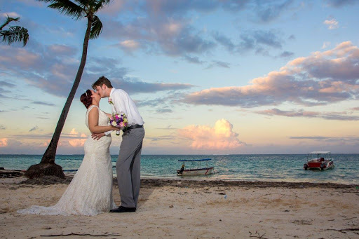 Travel Agency «Crystal Lake Travel Agency Inc», reviews and photos, 13 Crystal Lake Plaza #13, Crystal Lake, IL 60014, USA