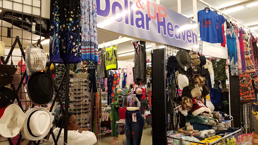 Shopping Mall «Magic Mall Plaza», reviews and photos, 2155 W Colonial Dr, Orlando, FL 32804, USA