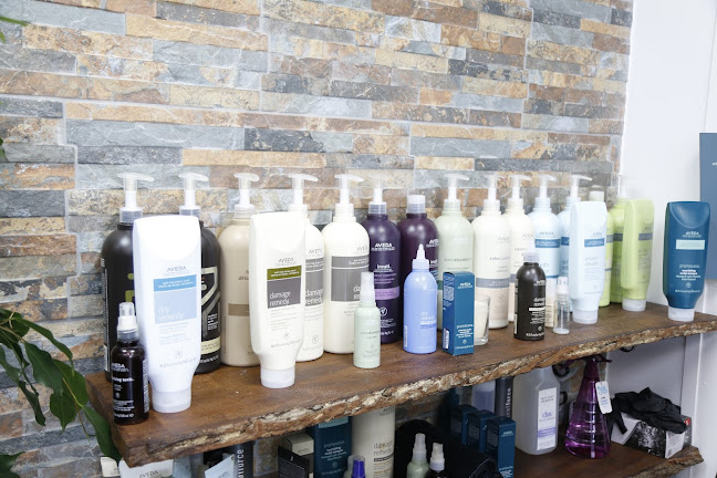 Solange Hair and Beauty Salon - Beauty salon