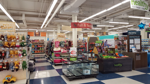 Pet Supply Store «Petco Animal Supplies», reviews and photos, 710 W 66th St, Richfield, MN 55423, USA