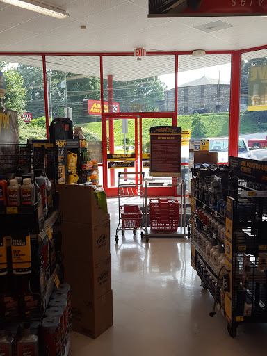 Auto Parts Store «Advance Auto Parts», reviews and photos, 2302 Asheville Hwy, Hendersonville, NC 28791, USA