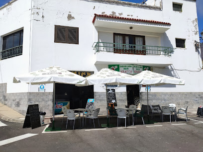 Bar Arauca - C. Nivaria, 46, 38550 Arafo, Santa Cruz de Tenerife, Spain
