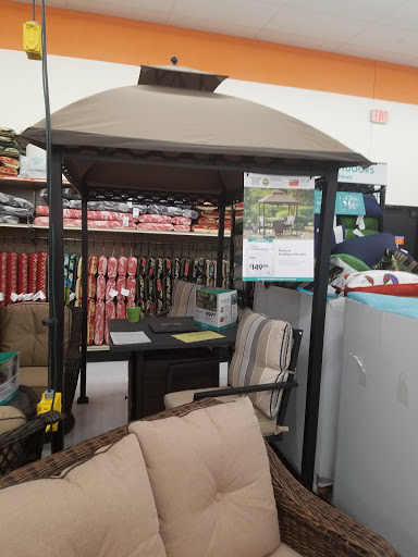 Discount Store «Big Lots», reviews and photos, 1731 Ritchie Station Ct, Capitol Heights, MD 20743, USA