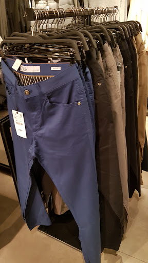 Stores to buy women's pants Dublin