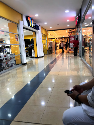 Centro Comercial Albán Borja - Guayaquil