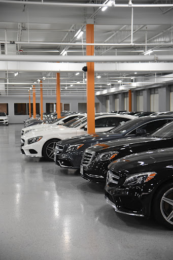 Car Dealer «Ultimo Motors», reviews and photos, 4575 Weaver Pkwy, Warrenville, IL 60555, USA