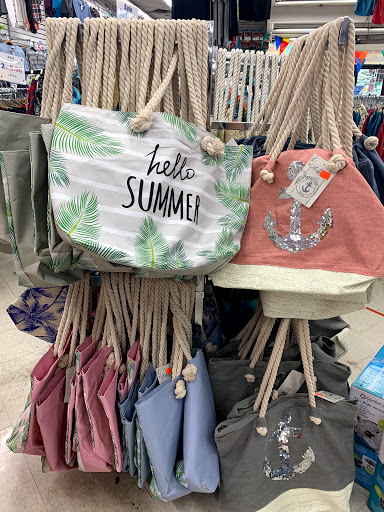 Department Store «Liberty Department Stores II», reviews and photos, 54-30 Myrtle Ave, Ridgewood, NY 11385, USA