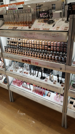 Hair Salon «Ulta Beauty», reviews and photos, 2005 Burr Ln, Lake Grove, NY 11755, USA